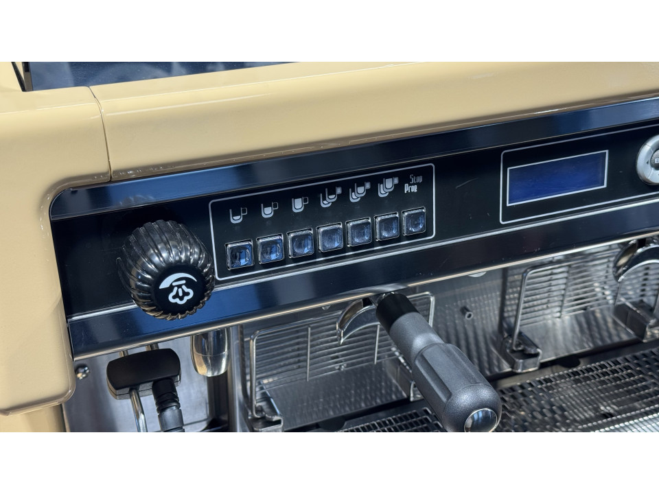 Koffiezetapparaat Astoria C.M.A SAEP.3-se (hoge groep 3GR) gebruikt