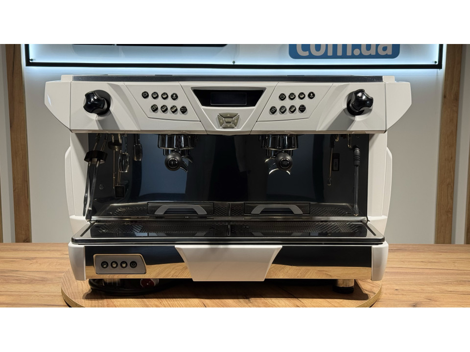 Professionele koffiemachine voor bars en cafés Astoria Plus 4 You Multiboiler gebruikt