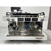 profesyonel kahve makinesi Astoria Pratic Avant — Kullanılmış