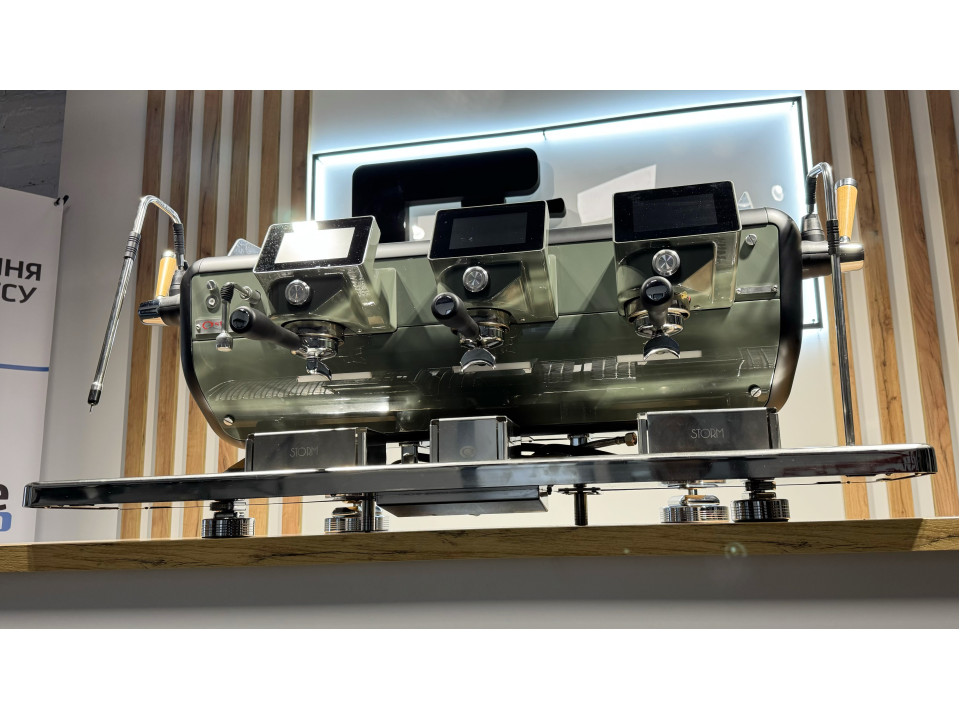 Professionele koffiemachine Astoria Storm 3GR gebruikt