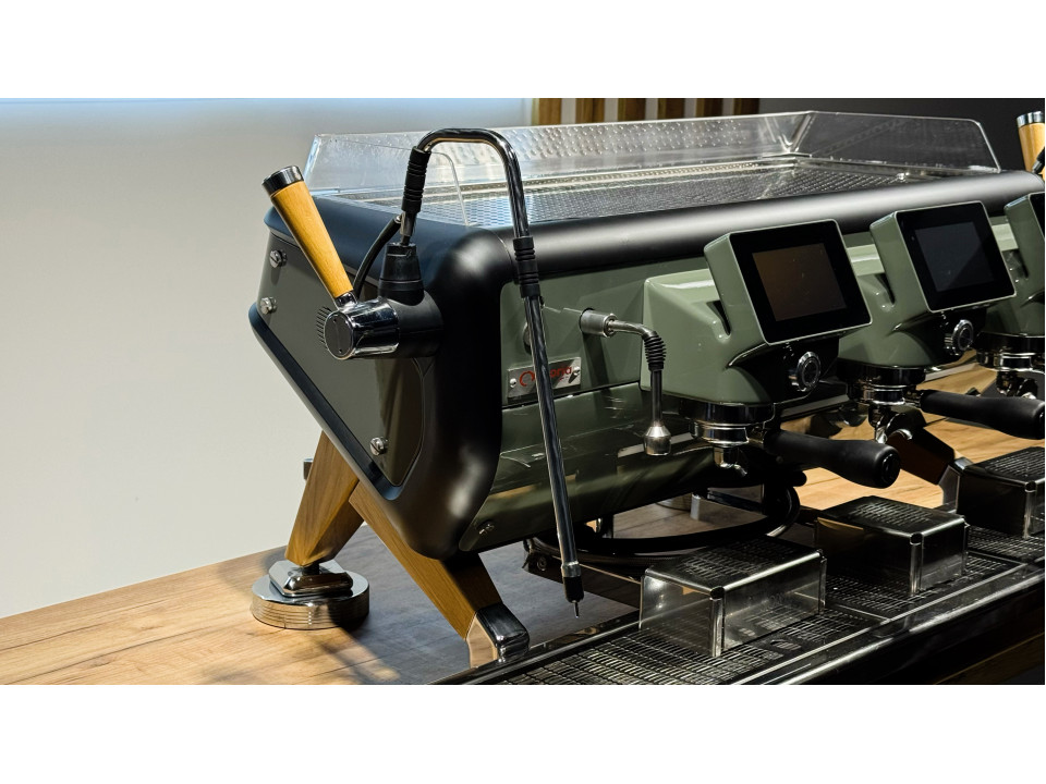 Professionele koffiemachine Astoria Storm 3GR gebruikt