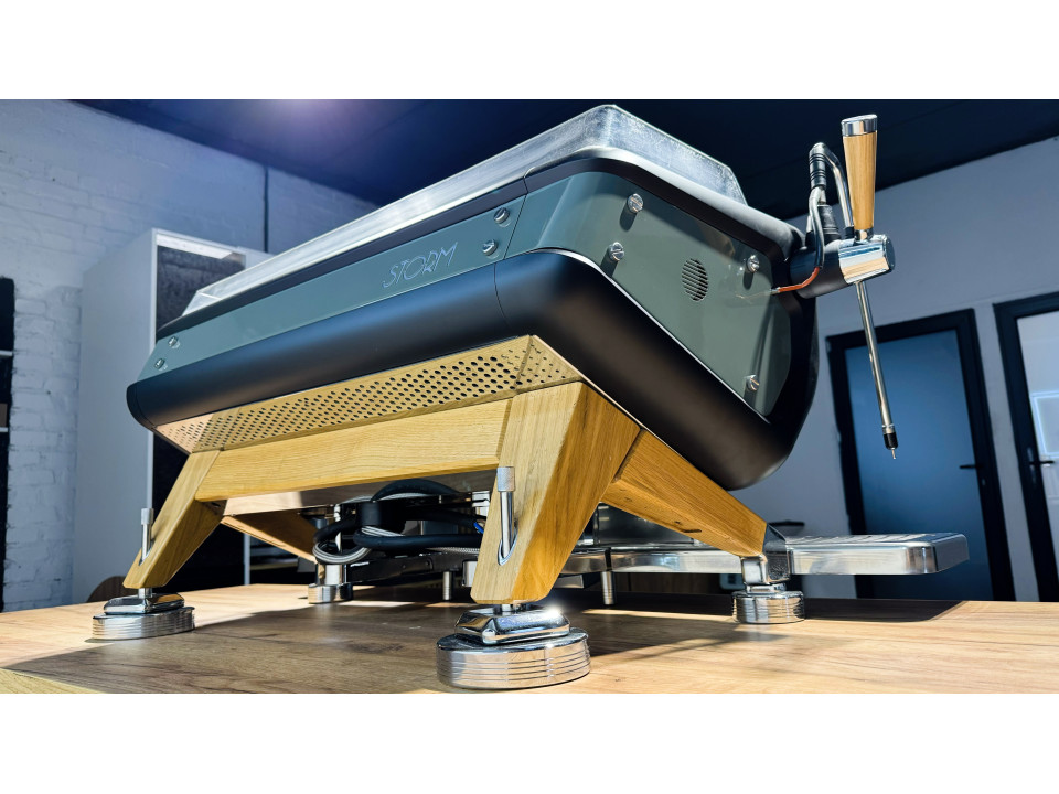 Professionele koffiemachine Astoria Storm 3GR gebruikt