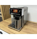 ماكينة صنع القهوة الأوتوماتيكية DeLonghi ESAM 6904 M PrimaDonna Exclusive — مستخدم