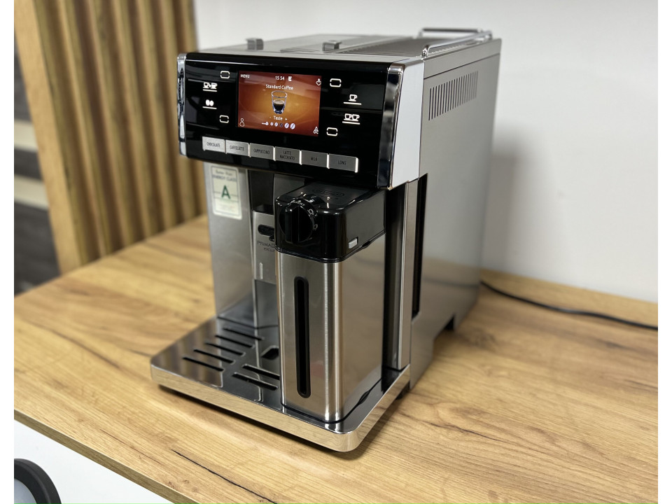 Použitý kávovar DeLonghi ESAM 6904 M PrimaDonna Exclusive