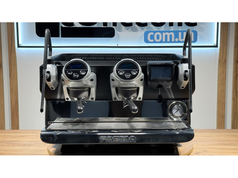 Gebruikte professionele Faema E71E 2GR koffiemachine