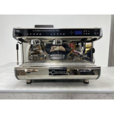 Professionele koffiemachine La Cimbali M34 — gebruikt