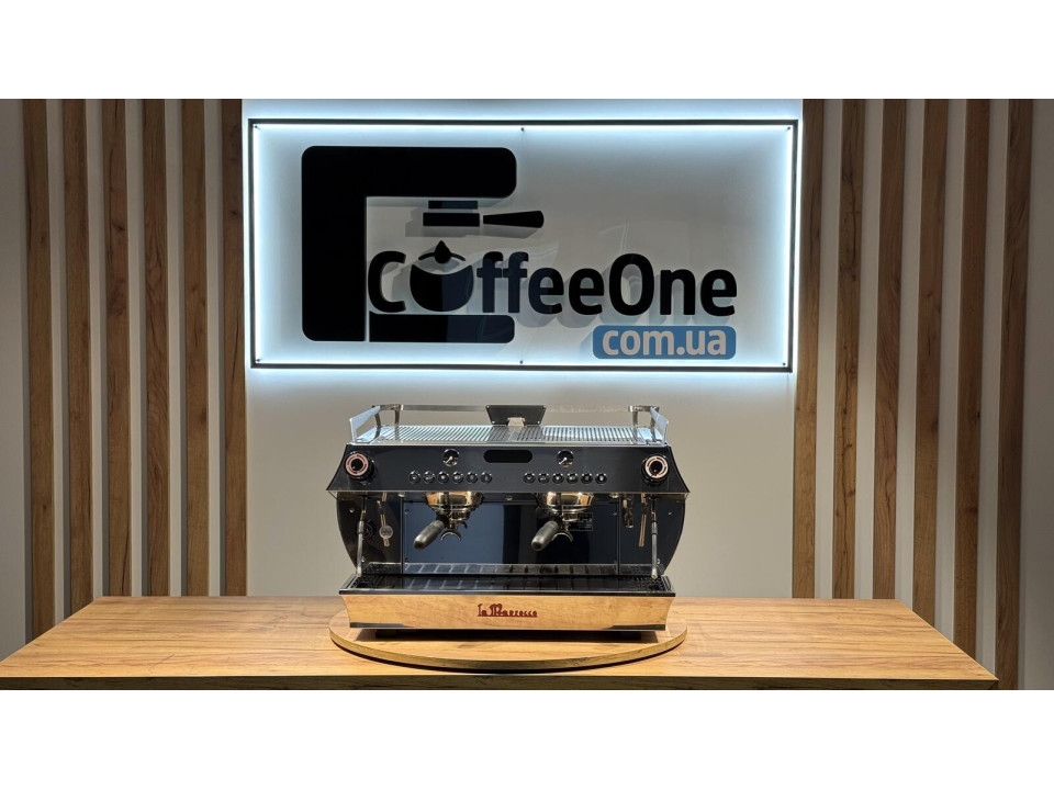 Професійна кавоварка La Marzocco GB5 S-AV 2GR