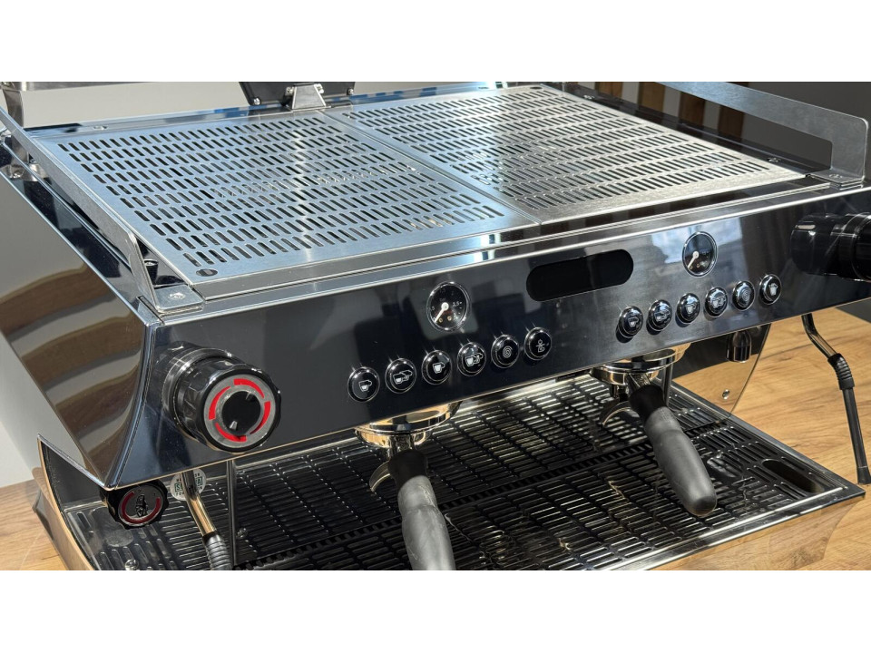 Професійна кавоварка La Marzocco GB5 S-AV 2GR