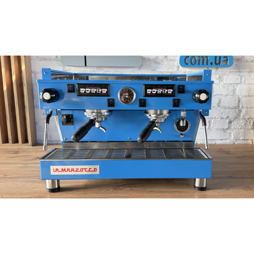 Profesionálny kávovar La Marzocco Linea Classic 2gr — použité