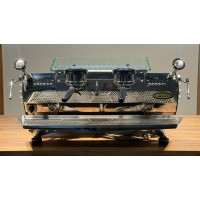 Професійна кавомашина La Marzocco MISTRAL AV 2gr — б/в