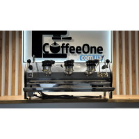 Professionele koffiemachine La Marzocco Strada EP 3GR voor bars en cafés — gebruikt
