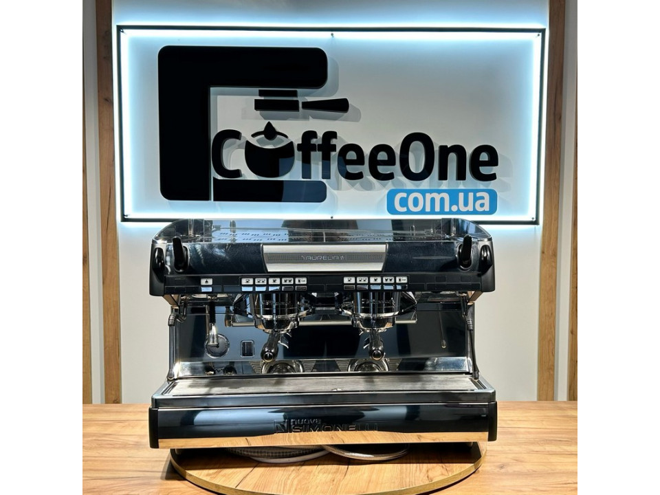 Professionele koffiemachine Nuova Simonelli Aurelia 2GR gebruikt