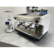 Profesionalni kavni aparat Nuova Simonelli Appia II 2017 rabljen