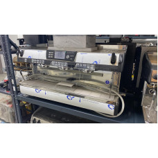 Professzionális kávéfőző Nuova Simonelli Aurelia T3 Multiboiler — használt