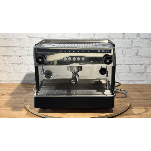 Профессиональная кофемашина Quality Espresso Futurmat Rimini 1GR для баров и кафе — б/у