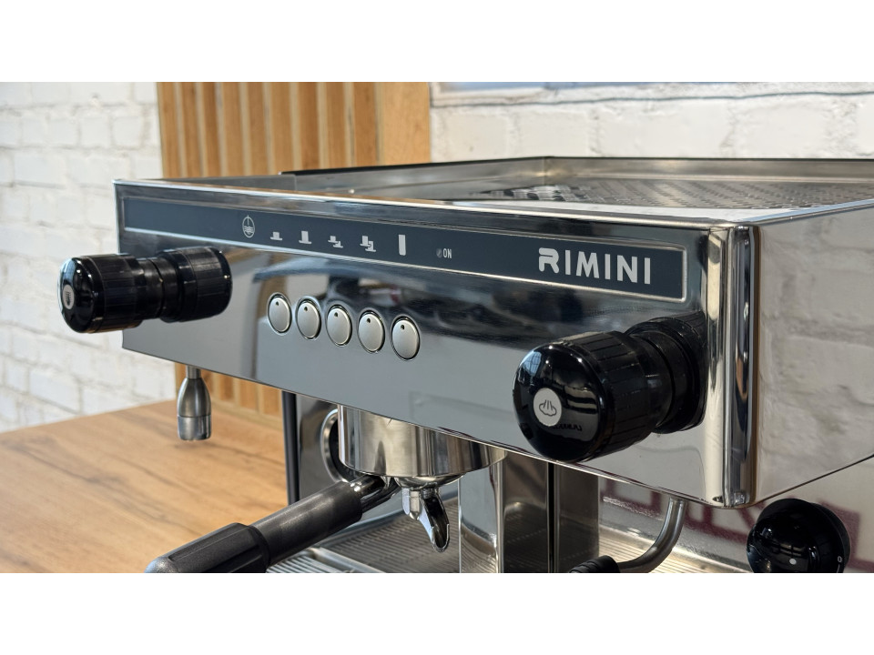 Aparat de cafea profesional pentru baruri si cafenele Quality Espresso Futurmat Rimini 1GR folosit