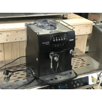 Автоматическая кофемашина Saeco Incanto Classic S-Class Black с функцией автоматической очистки — б/у
