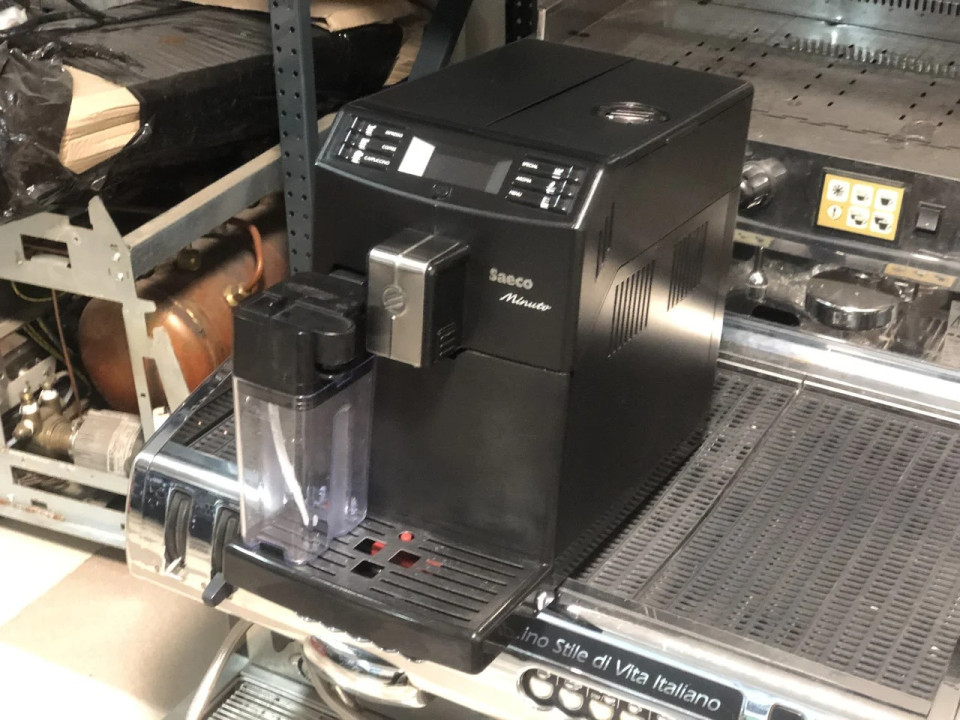 Saeco Minuto One Touch Cappuccino automata kávéfőző automata tisztító funkcióval