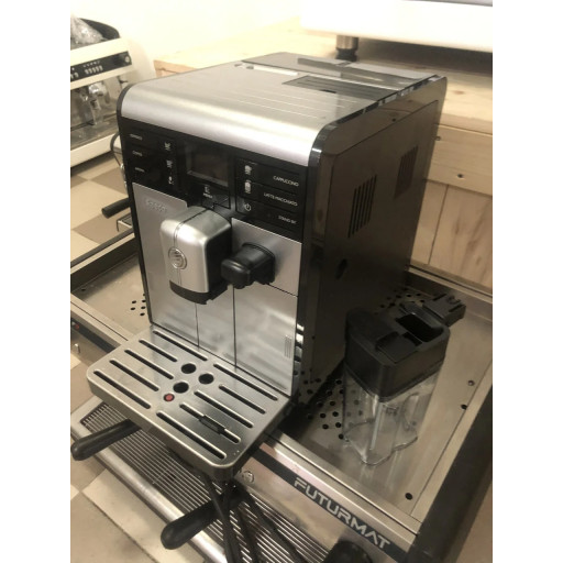 Automata kávéfőző Saeco Moltio Gray One Touch Cappuccino automata tisztító funkcióval — használt