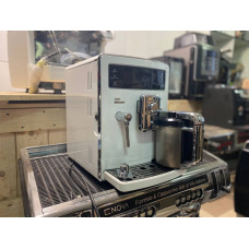 Aparat de cafea automat Saeco Xelsis White (livrat din Germania 0066) cu functie de curatare automata — folosit