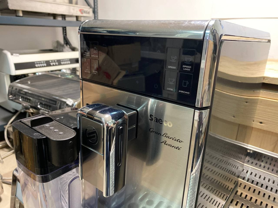 Automatische Kaffeemaschine mit automatischer Reinigungsfunktion Saeco GranBaristo Avanti