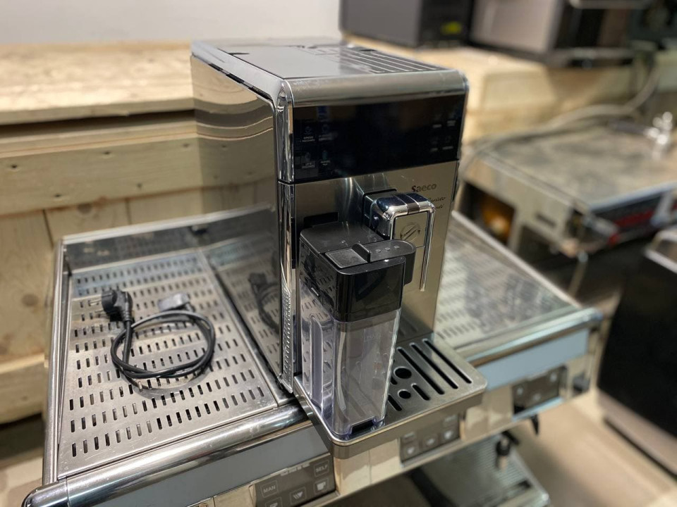Automatische Kaffeemaschine mit automatischer Reinigungsfunktion Saeco GranBaristo Avanti