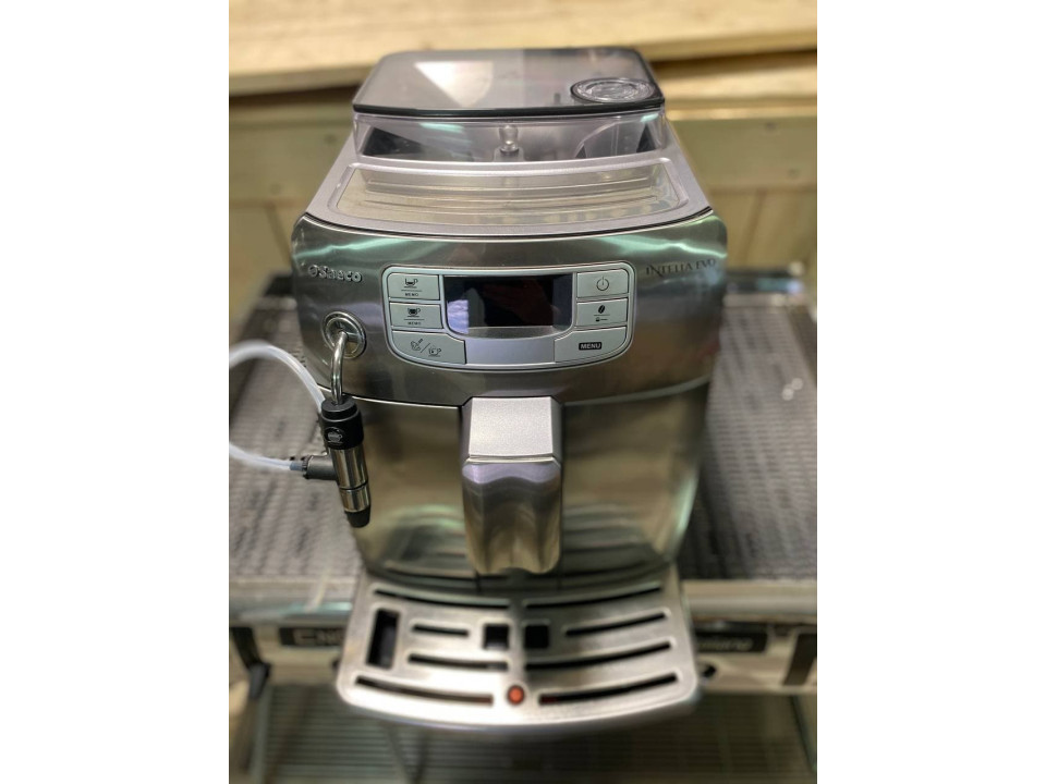 Automatische Kaffeemaschine mit automatischer Reinigung von Philips-Saeco Intelia Focus Evo