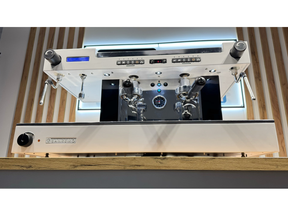 Professionele koffiemachine voor bars en cafés Sanremo Roma 2GR gebruikt