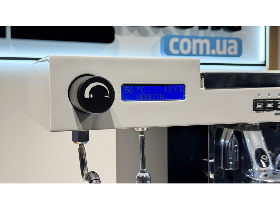Professionele koffiemachine voor bars en cafés Sanremo Roma 2GR gebruikt