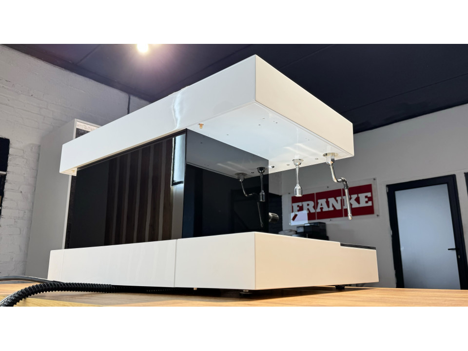 Professionele koffiemachine voor bars en cafés Sanremo Roma 2GR gebruikt