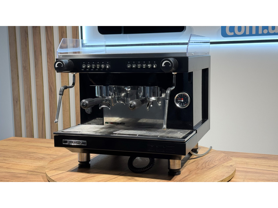 Professionele koffiemachine Sanremo ZOE Compact 2GR gebruikt