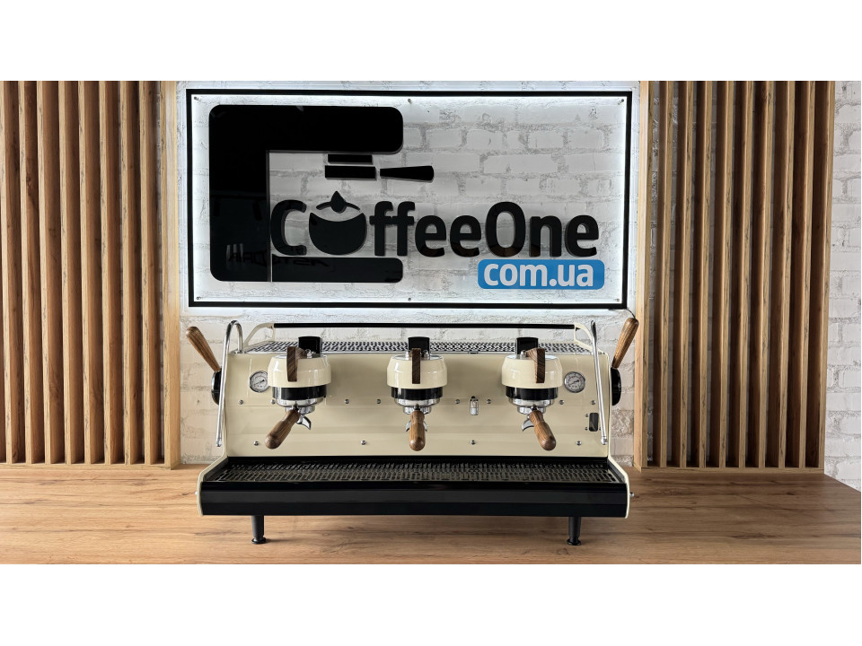 Professionele Synesso Cyncra 3GR koffiemachine gebruikt