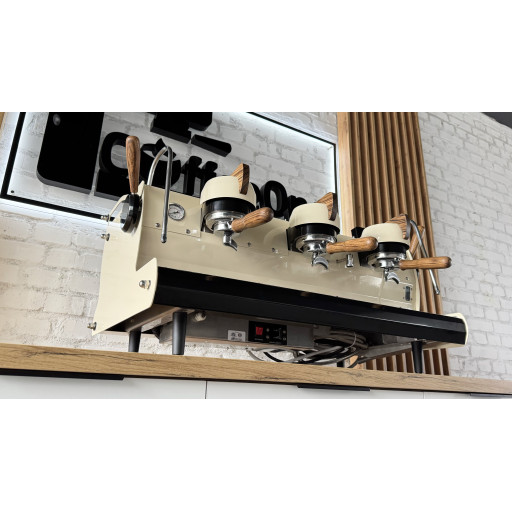 Профессиональная кофемашина Synesso Cyncra 3GR — б/у