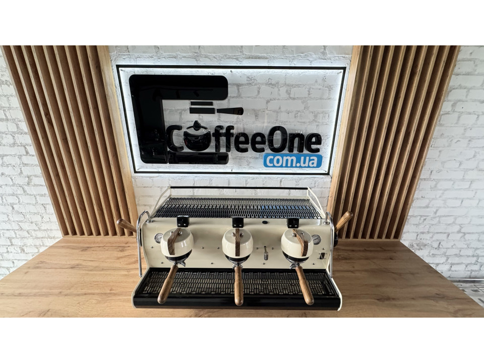 Professionele Synesso Cyncra 3GR koffiemachine gebruikt
