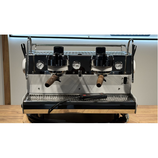 Профессиональная кофемашина Synesso MVPH 2GR (деревянные элементы ручек) — б/у