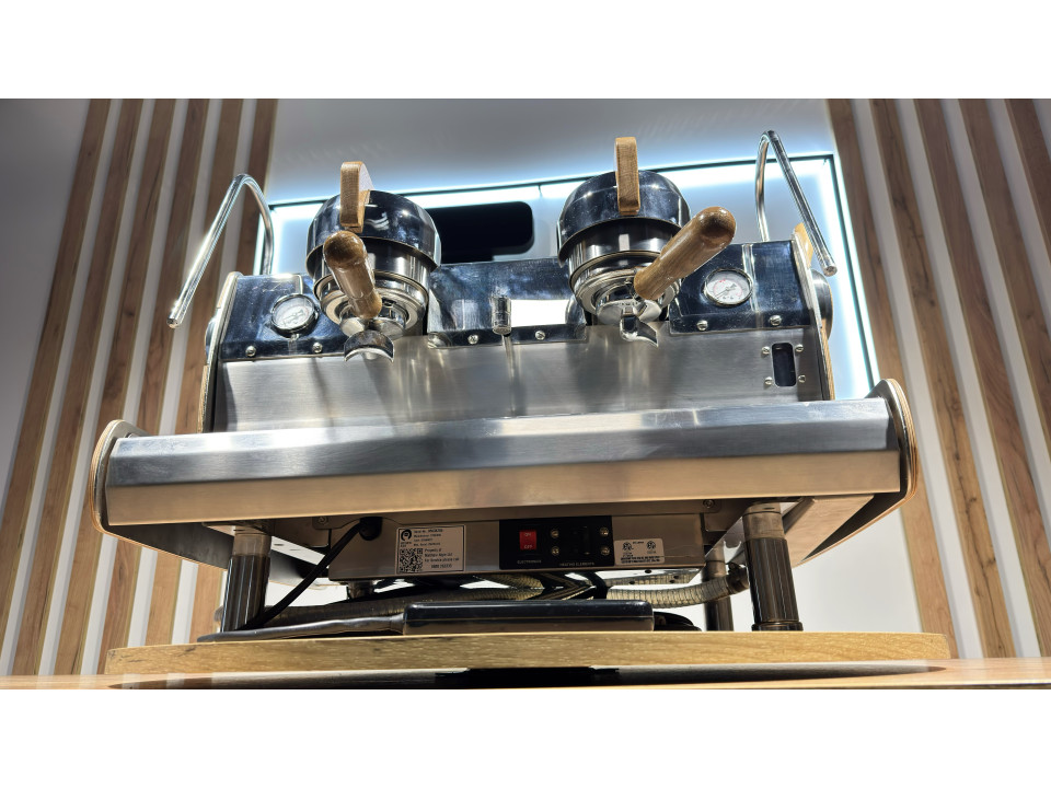 Gebruikte professionele koffiemachine Synesso MVP 2 groep