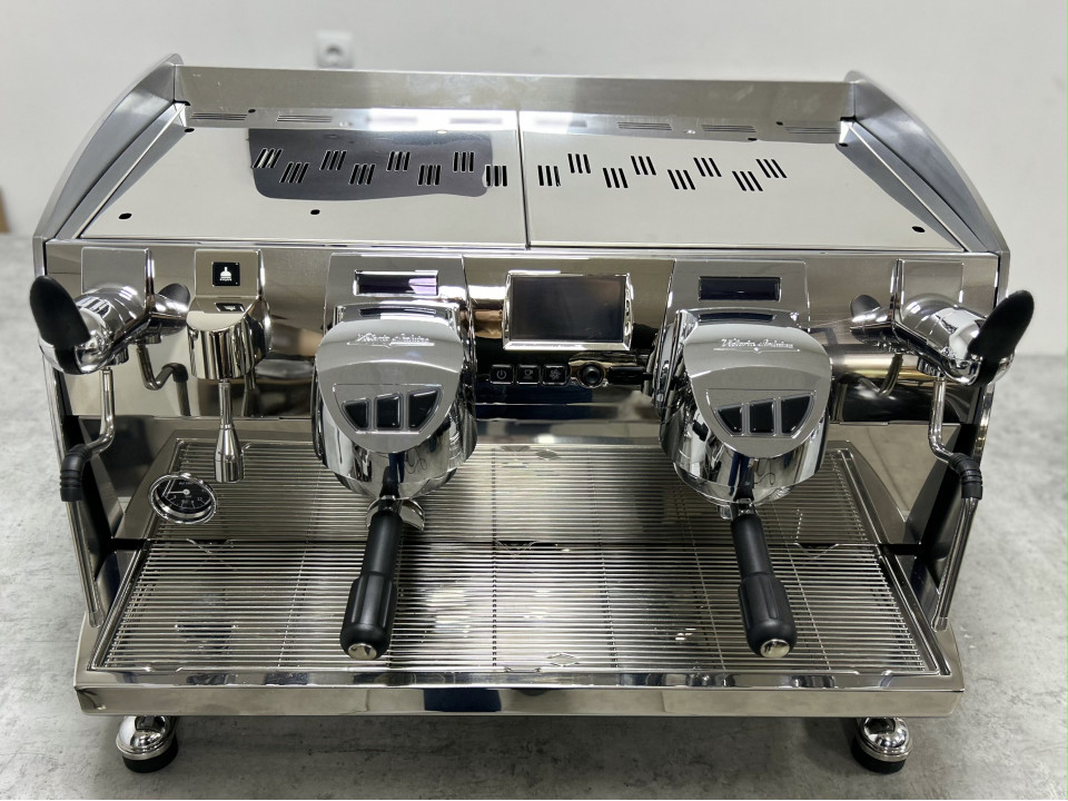 Profesionálny kávovar Victoria Arduino Black Eagle VA388 Volumetric 2GR použitý