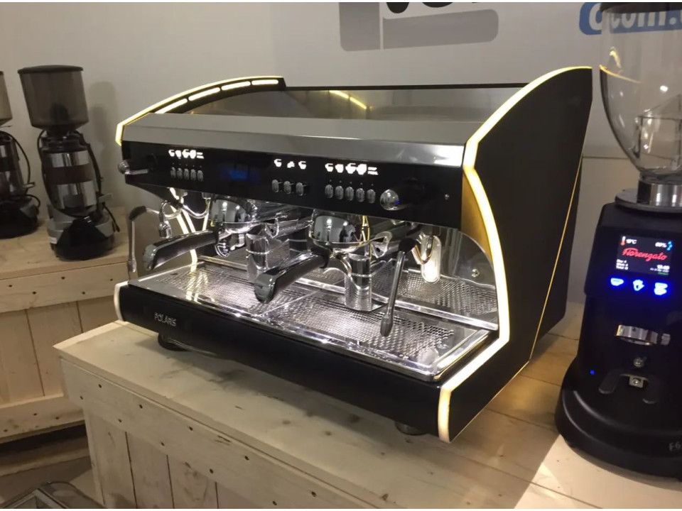 Професионална кафе машина за барове и кафенета Wega Polaris EVD втора употреба