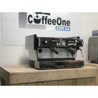 profesyonel kahve makinesi La Marzocco Linea Classic 2AV — Kullanılmış