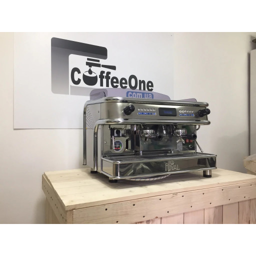 Macchina da caffè professionale BFC Monza Royal 2GR per bar e caffetterie — usato