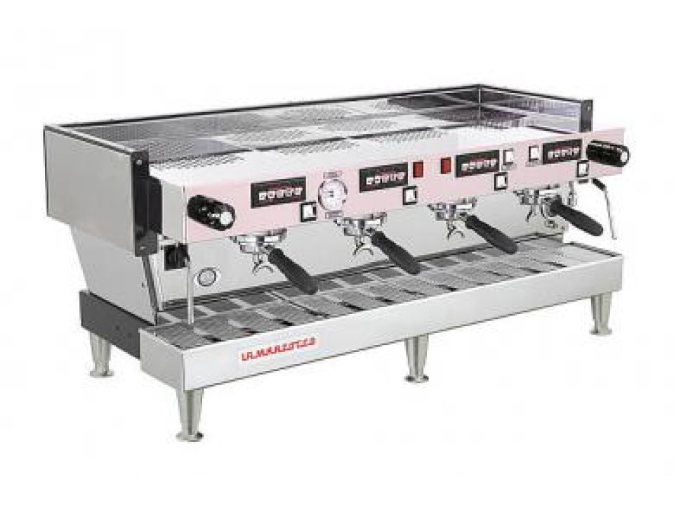 Barlar ve kafeler için profesyonel kahve makinesi La Marzocco Linea Classic 4AV