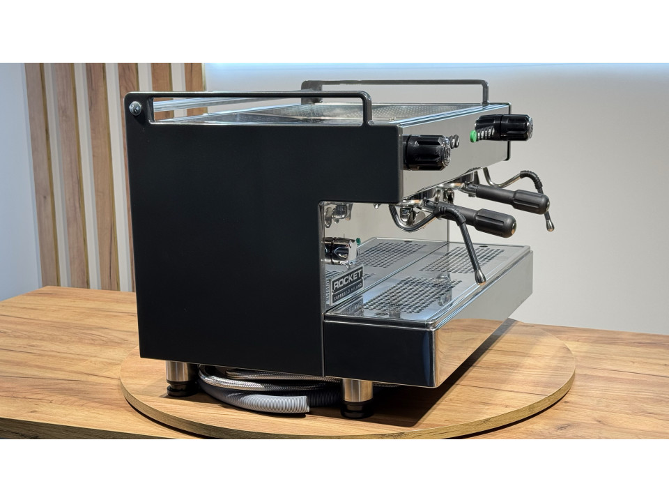 Gebruikte professionele Rocket Boxer 2GR koffiemachine voor bars en cafés